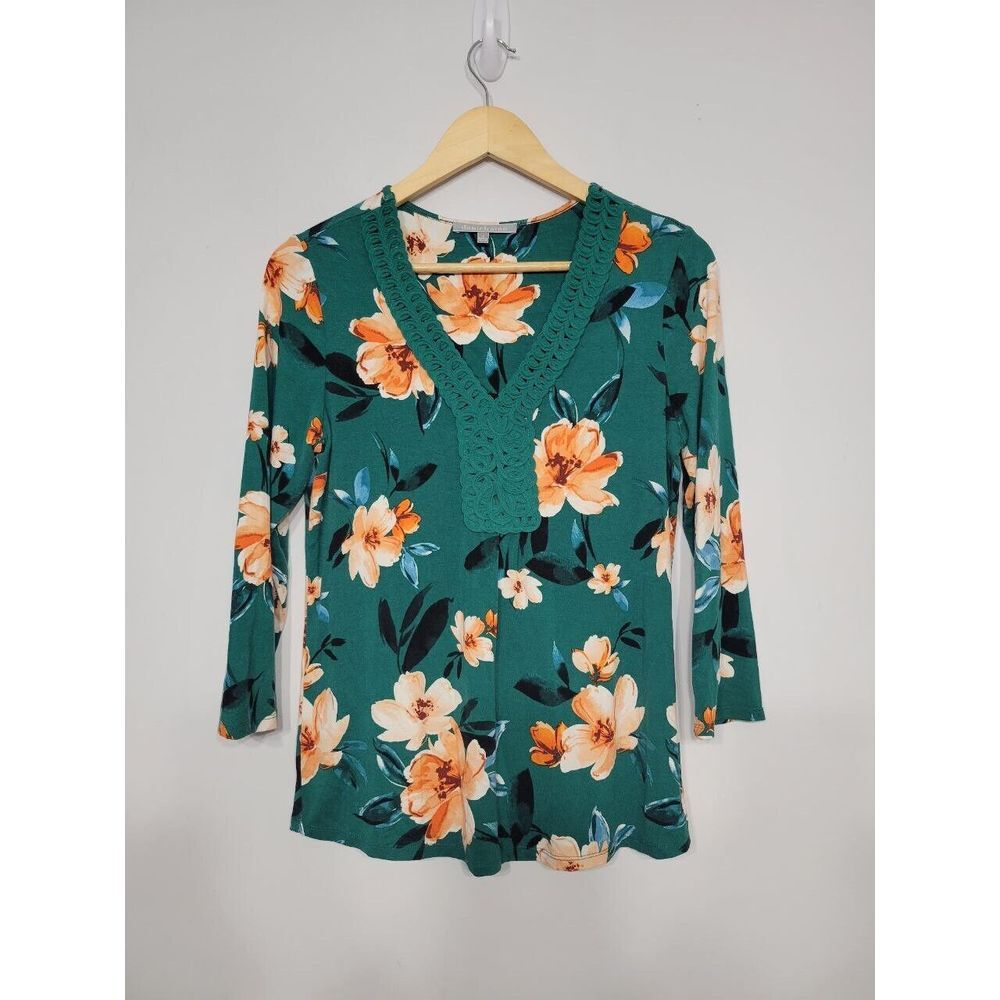 Danielrainn Green Floral Low Neck‎ Tunic Size Small